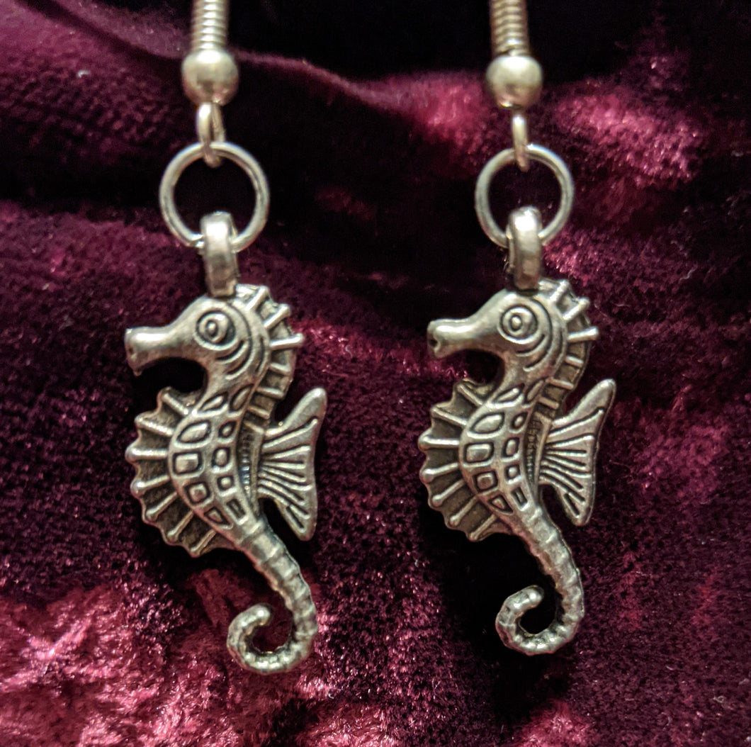 Seahorse earrings**